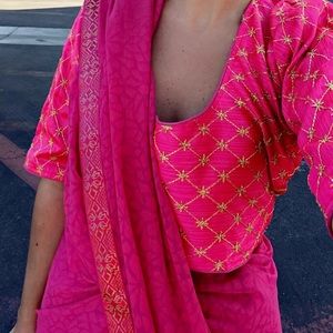 XS Indian Saree Attire- Top, Skirt, and Scarf included!